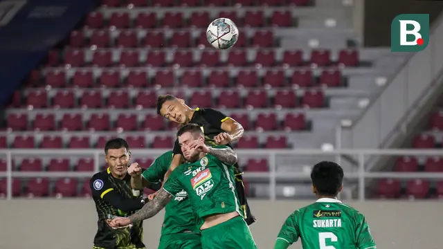 Foto: Irfan Jaya Cetak Brace Buat Kemenangan PSS Sleman, Dejan Antonic Happy