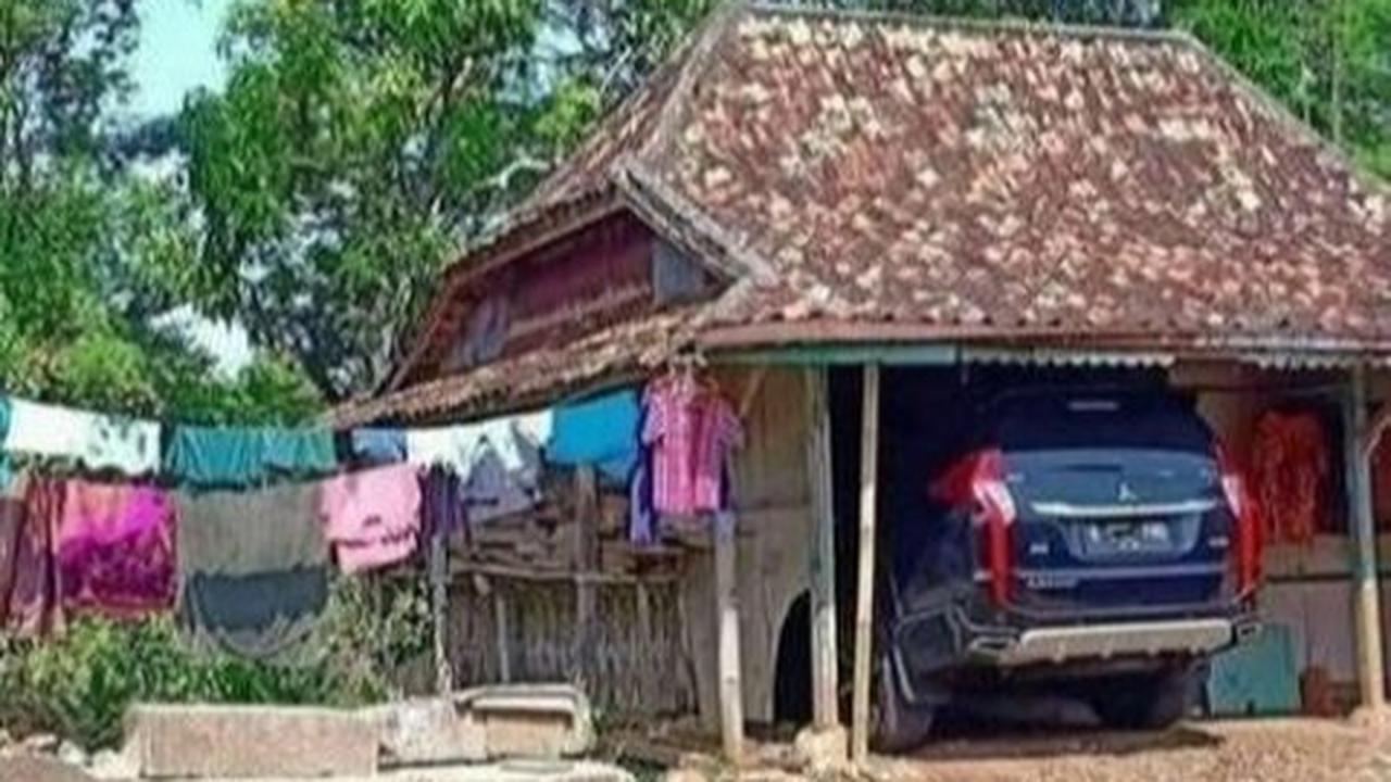 Rumah Sederhana, Mobil Mewah