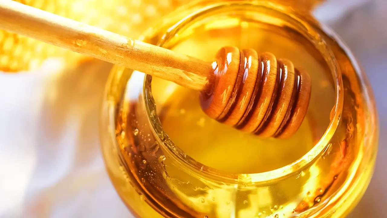 20150722-Bibir Hitam? Mudah, Ini Tips Memerahkan Bibir dengan Bahan Alami 1