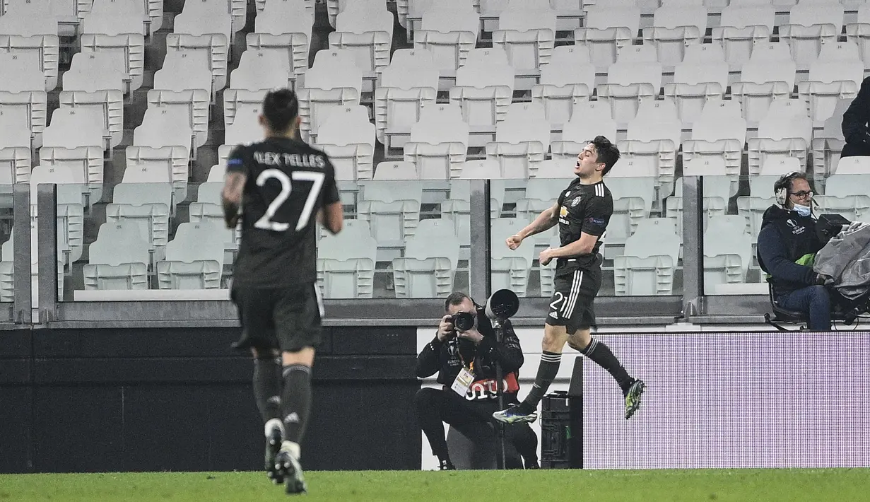 Gelandang Manchester United, Daniel James berselebrasi usai mencetak gol ke gawang Real Sociedad pada leg pertama babak 32 besar Liga Europa di stadion Juventus, Turin (19/2/2021). Berkat hasil ini, MU lebih mudah melangkahkan satu kaki mereka di babak 16 besar. (Marco Alpozzi/LaPresse via AP)