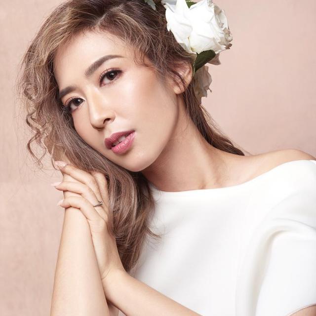 Kartika Wang Rilis Album Pop Indonesia Mandarin Showbiz Liputan6 Com