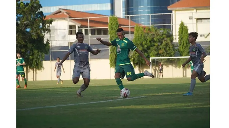 5 Potret Aksi Jose Wilkson di Laga Uji Coba Persebaya, Striker Tajam