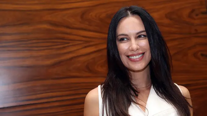 [Bintang] 8 Artis Indonesia yang Dianugerahi Wajah Awet Muda