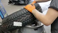 Ini Arti Sebenarnya Garis Warna di Ban