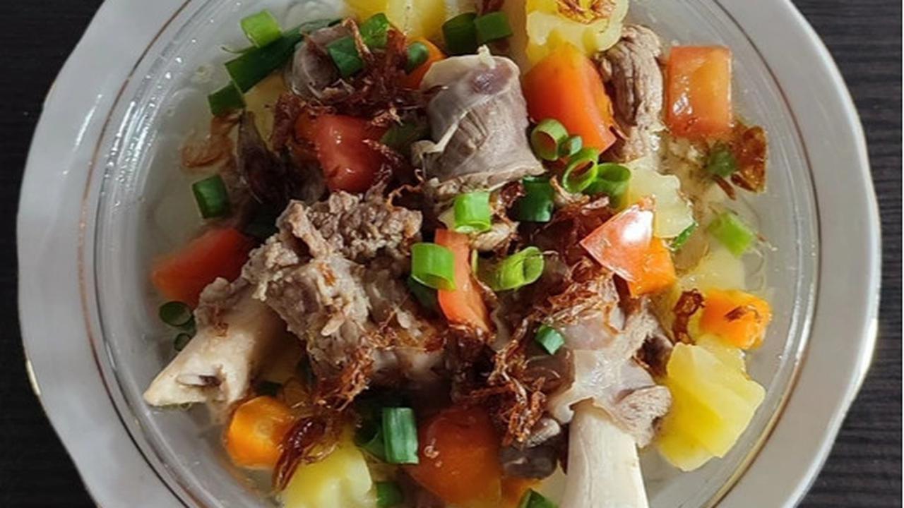 Ilustrasi Sop Kambing Bening