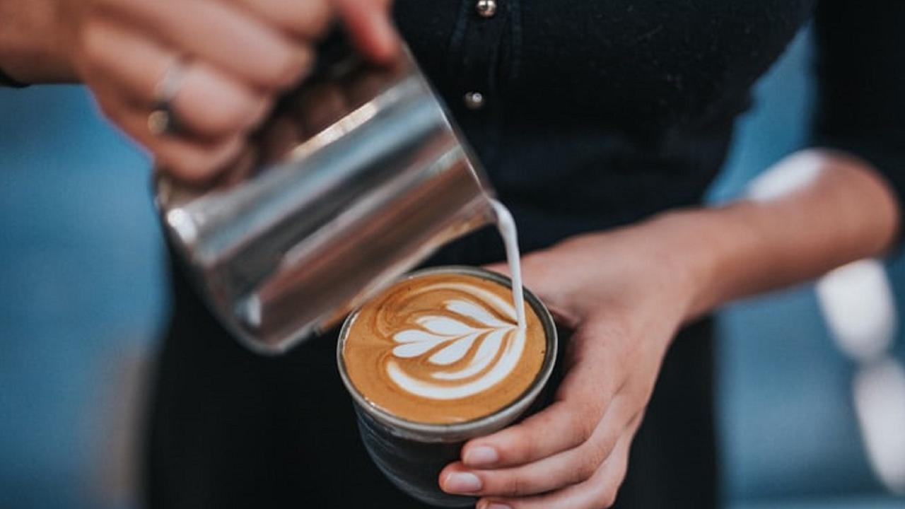 Barista Tertua Italia yang Tak Kenal Lelah di Usia 100 Tahun, Ini Rahasia Panjang Umurnya