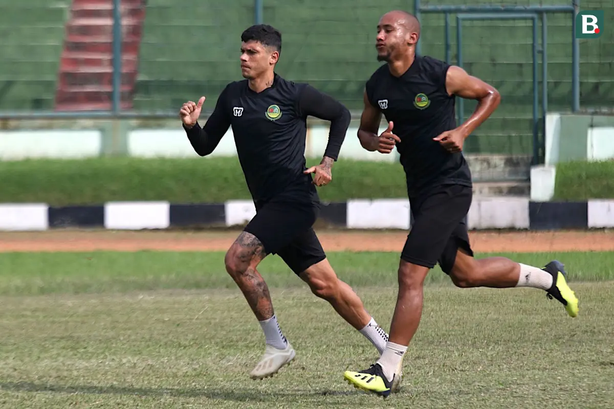 Ciro Henrique dan Loris Arnaud