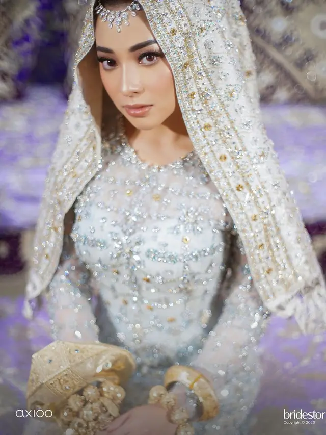 7 Potret Malam Bainai Nikita Willy, Penampilannya Curi Perhatian