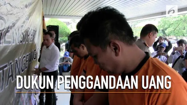 Satuan Reserse Dan Kriminal Polres Metro Tangerang Kota, membekuk empat orang pelaku dukun pengganda uang. Aksi nekat pelaku karena terinspirasi dengan Gatot Braja Musti.
