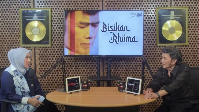 Rhoma Irama dan Yati Octavia. (Foto: Dok YouTube Rhoma Irama Official)