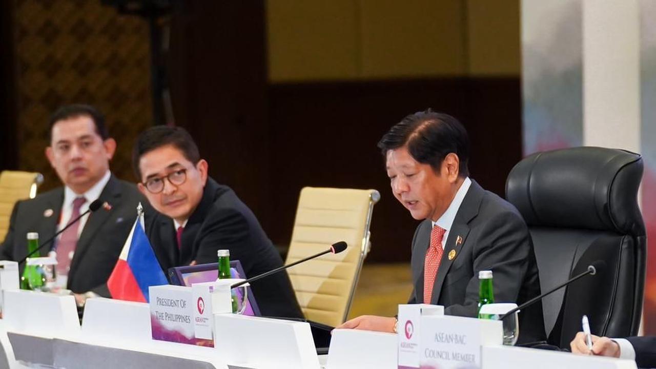 Pertemuan meja bundar Indonesia-Filipina membahas 3 topik, yaitu nanopreneurship, kemitraan ekonomi mineral bernilai tambah, dan pengembangan usaha mikro kecil menengah (UMKM) dan Pertanian.