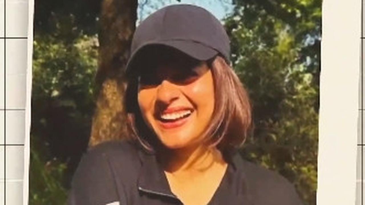 25 Tahun KUCH KUCH HOTA HAI, 8 Foto Kocak Kajol Saat Tampil Ala Anjali Waktu Muda