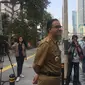 Gubernur DKI Jakarta Anies Baswedan meninjau pelican crossing di Bundaran HI. (Liputan6.com/Ika Defianti)