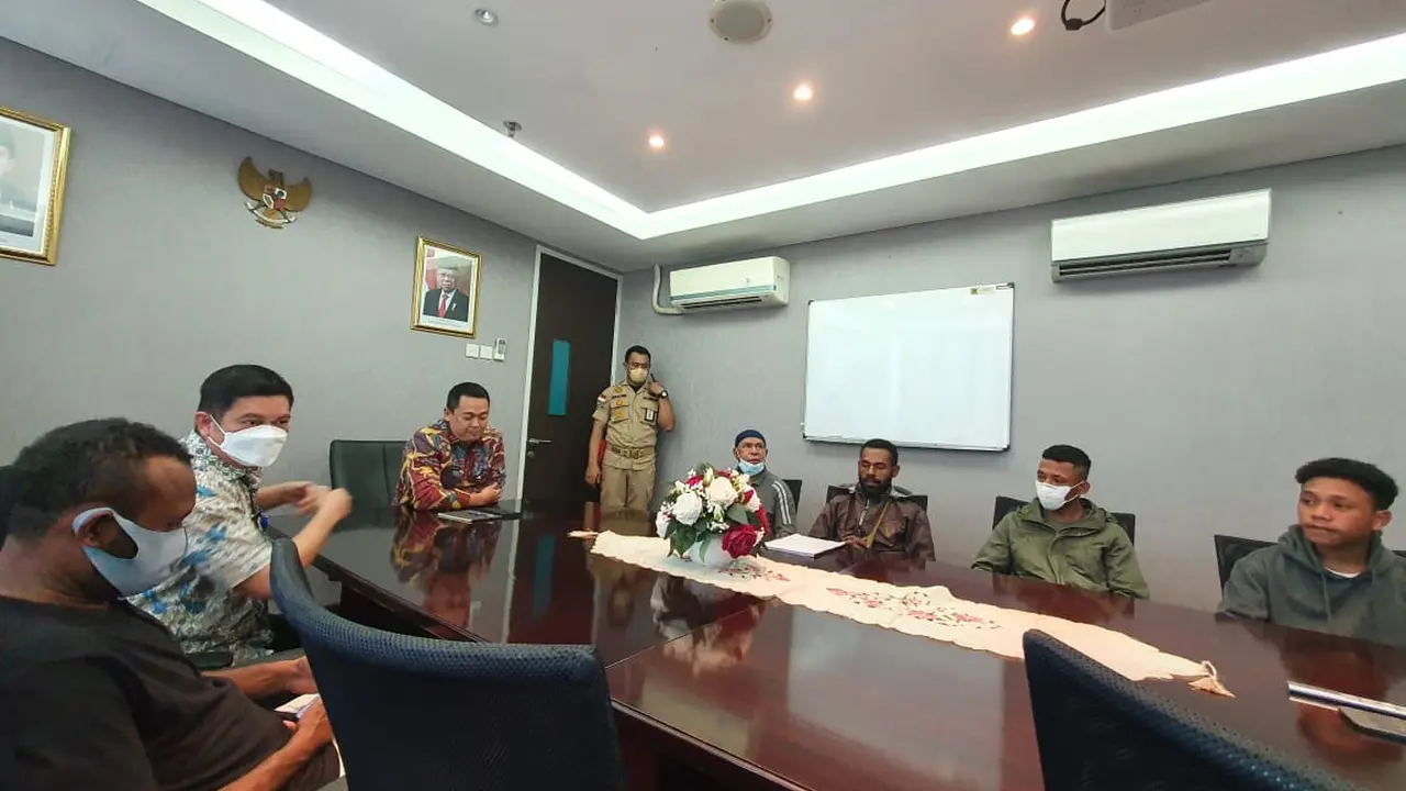 Konferensi Mahasiswa Papua (KMP) bertemu Direktur Penataan Daerah dan Otonomi Daerah khusus Kementerian Dalam Negeri (Kemendagri), Jumat (10/6/2022) (Istimewa)