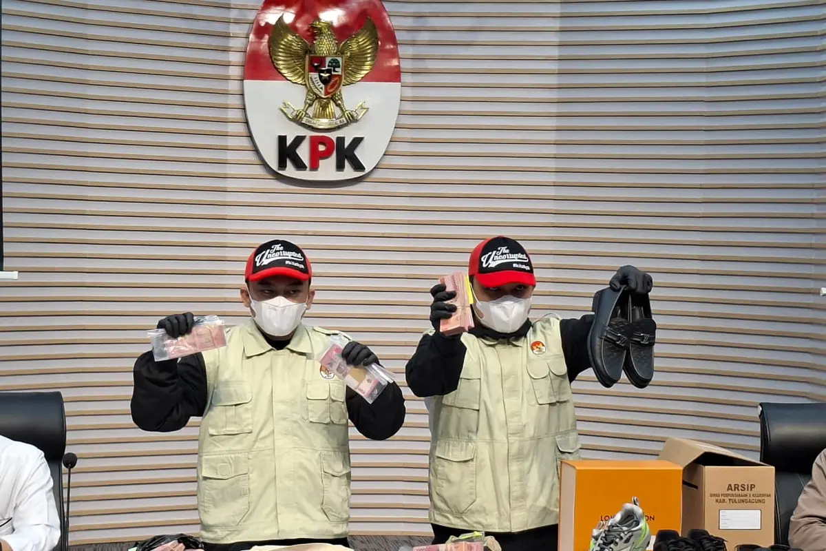 KPK Tetapkan Bupati Tulungagung Gatut Sunu Wibowo sebagai Tersangka Pemerasan
