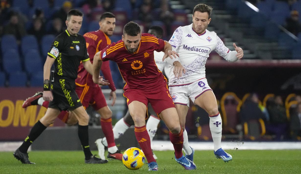 Berkat hasil ini, Roma tertahan di peringkat empat tabel klasemen dengan poin 25. (AP Photo/Gregorio Borgia)