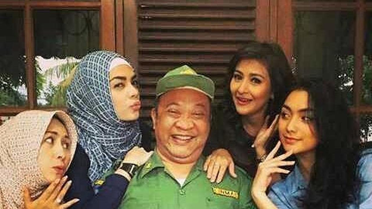 Edy Oglek (https://www.instagram.com/p/BR7X3QRBai-/)