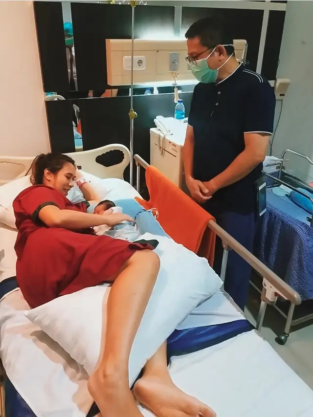 7 Momen Perjuangan Westny DJ saat Persalinan, Butuh Waktu 5 Hari