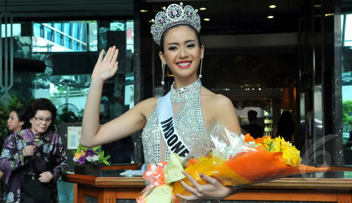 Elvira Devinamira berharap siapa pun yang menang sebagai Putri Indonesia 2015 dapat membawa nama baik Indonesia ke kancah internasional.
