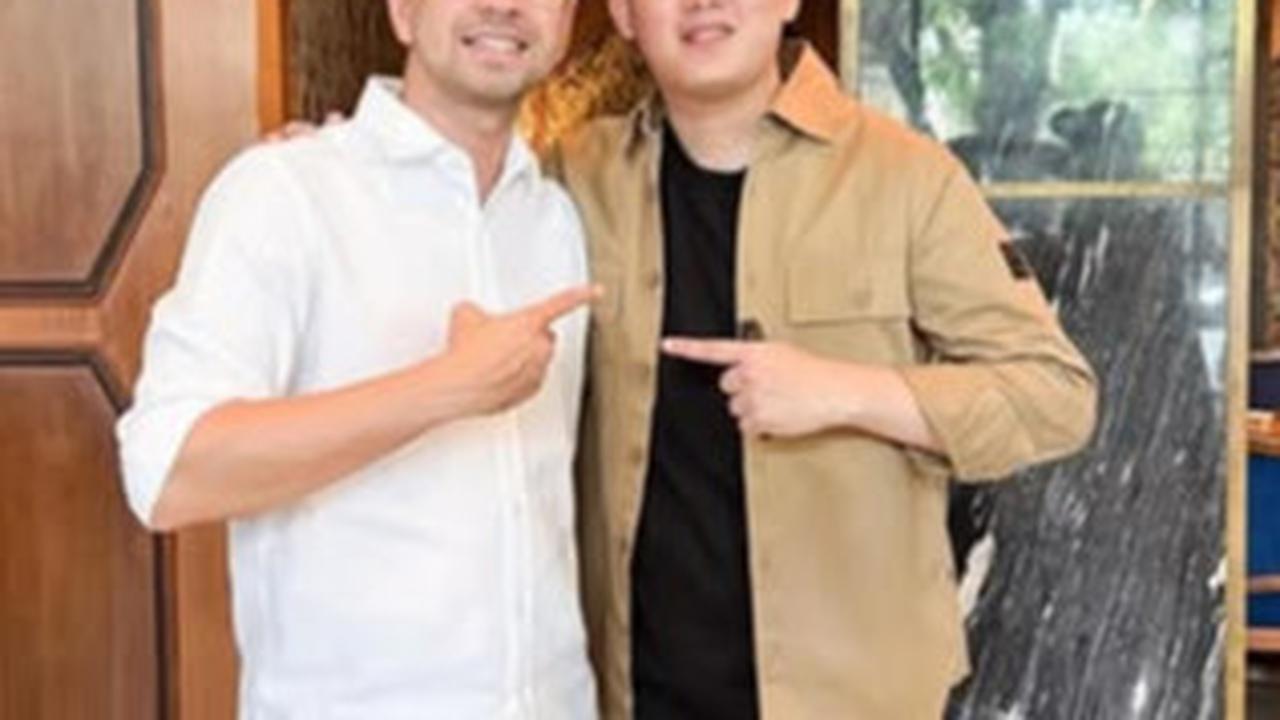 Potret Raffi Ahmad Bertemu dengan Rizky Irmansyah dan Ardhito Pramono, Diskusi Tentang karya Anak Muda
