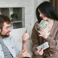 Keterbukaan finansial membantu pasangan membangun kepercayaan, menghindari konflik, dan memahami kondisi keuangan satu sama lain. (Foto/Dok: Pexels)