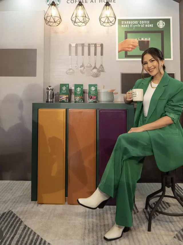 Cara styling loose pants ala Jessica Mila