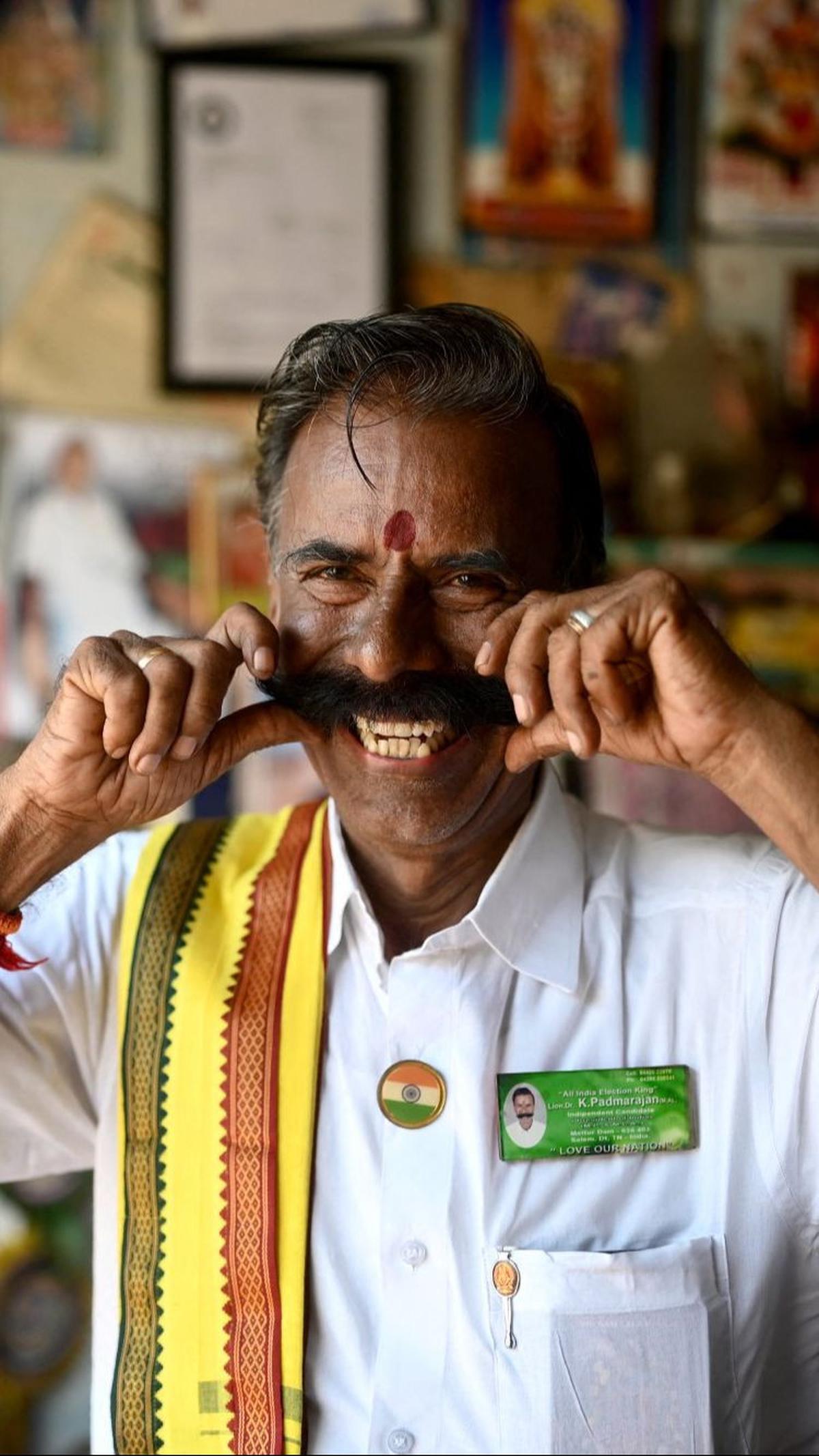 Seperti sudah diduga, Padmarajan kemudian kalah. Tapi dia mencoba lagi dan kalah lagi. Selama 36 tahun bersaing dalam pemilu, dia tak pernah menang, baik di daerah maupun parlemen.&nbsp;Foto: Idrees Mohammed/AFP<br>