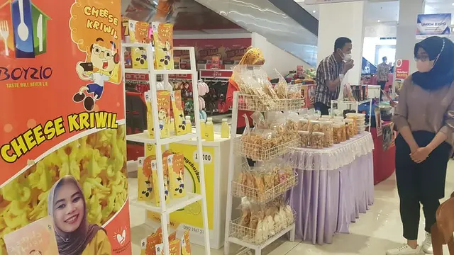 Kementerian Keuangan Satu Provinsi Banten, menggandeng Transmart Mall Graha Raya, Kota Tangerang Selatan menggelar Usaha Mikro Kecil Menengah (UMKM) Expo.