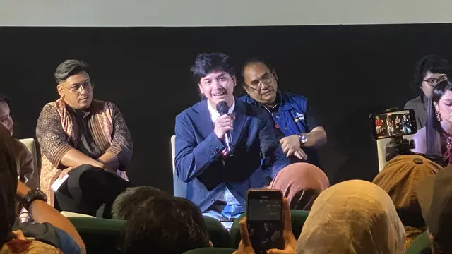 Baskara Mahendra dalam konferensi pers film Ghosthing yang dihelat di Jakarta, Jumat (9/10/2026). (Liputan6.com/Nola Vemiliana)