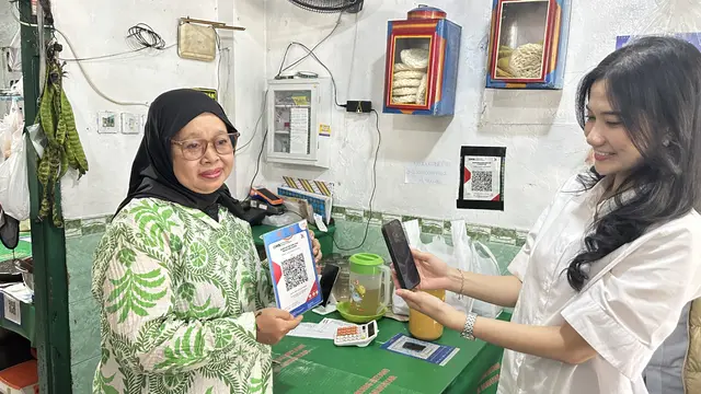 Warung Betawi H. Muhayar Bertahan Hampir 50 Tahun, Kini Pengelolaan Keuangannya Makin Rapi Sejak Kenal Bank Digital