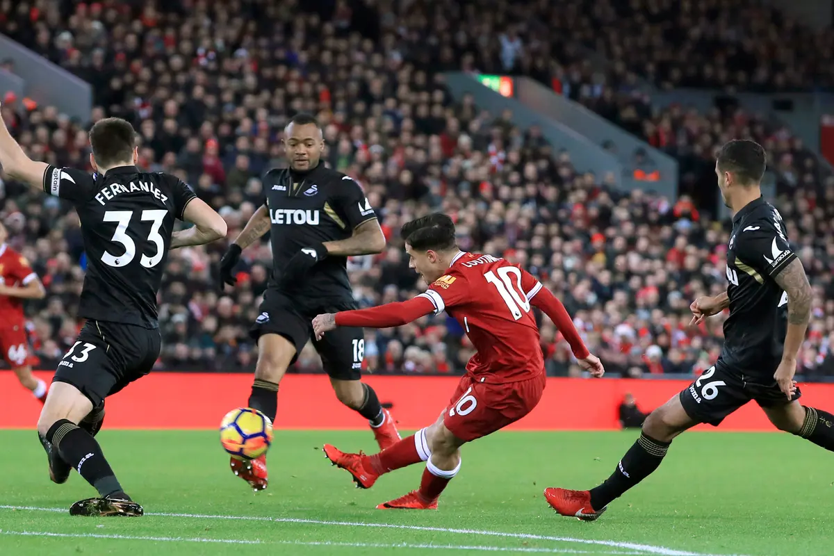 Liverpool Hancurkan Swansea City