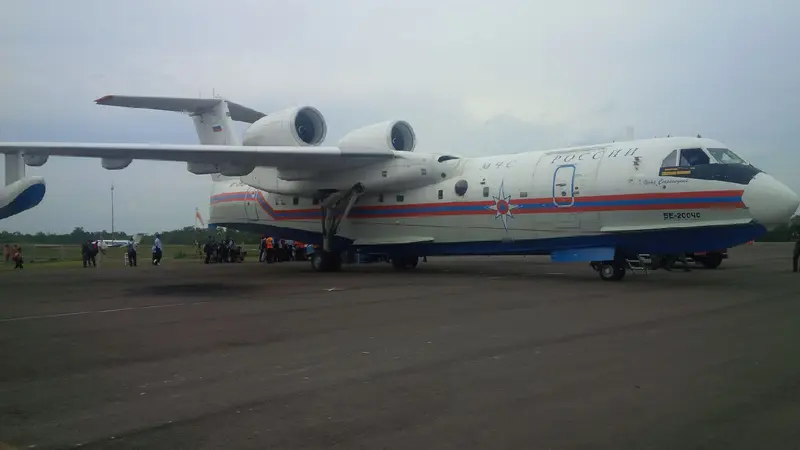 Pesawat amfibi Beriev Be-200 Rusia 