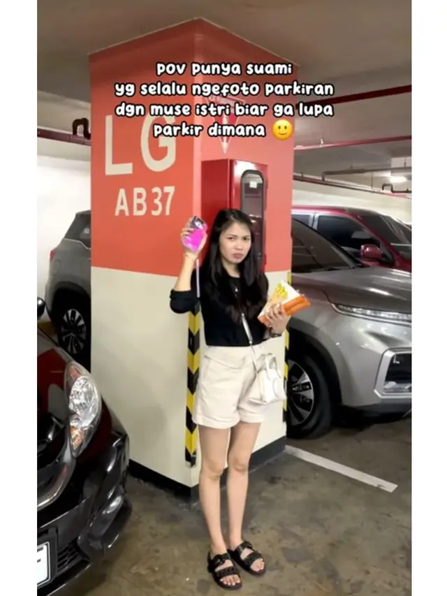 Wanita Ini Selalu Difoto Suami di Tempat Parkir, Alasannya Bikin Netizen Setuju