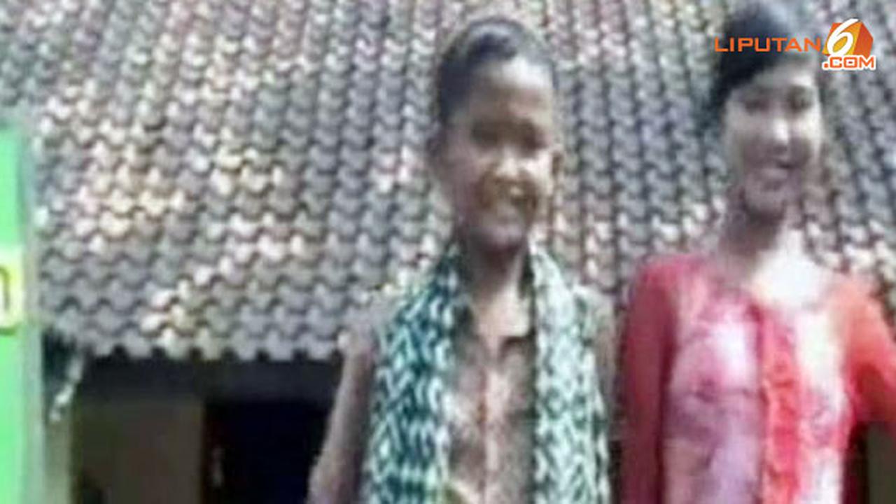 Murid SD Jadi Model Kebaya