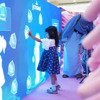 Pengunjung mengikuti aktivitas edukatif di LACTOGROW Digestion Expert Lab untuk memahami pentingnya pencernaan sehat sebagai fondasi tumbuh kembang optimal anak. ©LACTOGROW