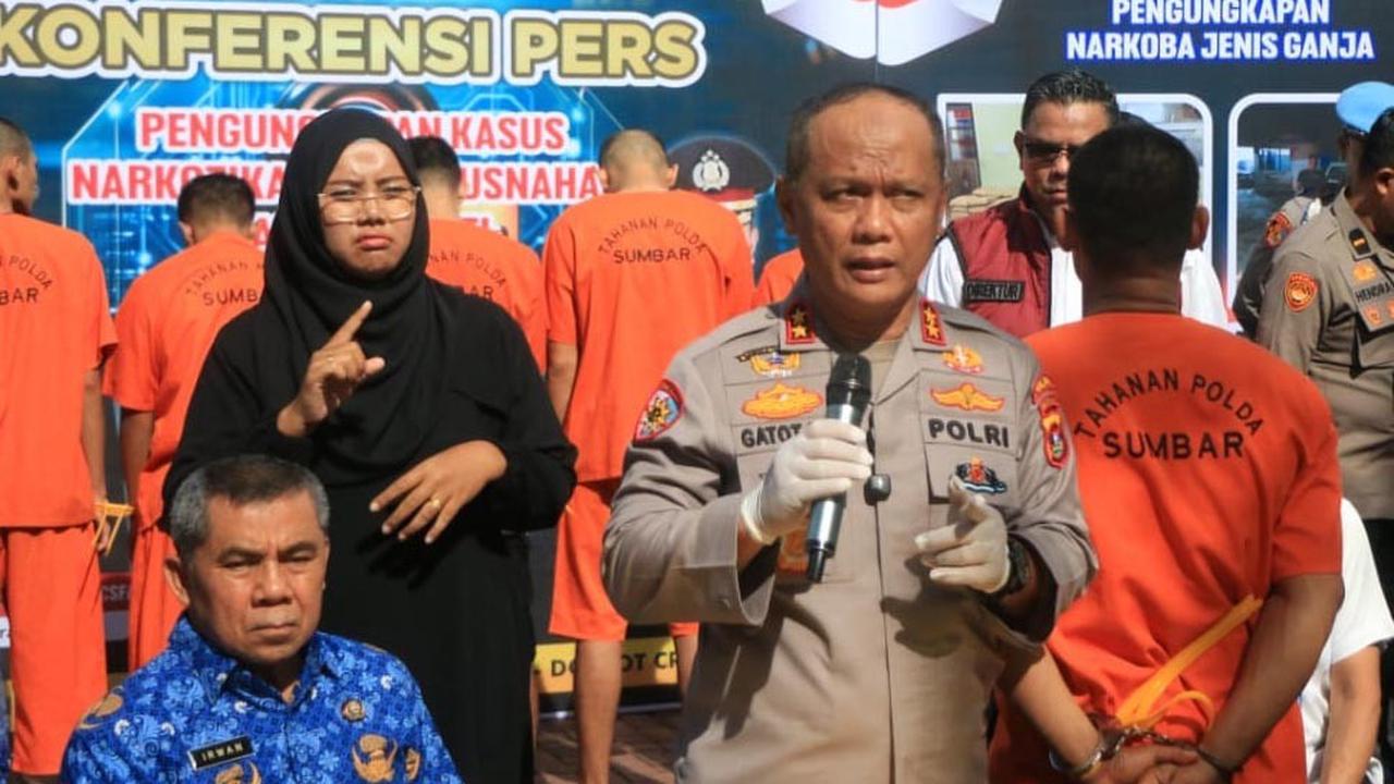 FOTO: Polda Sumbar Bongkar 37 Kasus Narkoba, 56 Tersangka Ditangkap