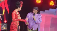 Penampilan Didi Kempot saat Indonesian Dangdut  Award  2016  di Studio 6 Emtek, Jakarta, Rabu (9/11). IDA  2016 merupakan ajang pemberian penghargaan kepada mereka yang  berjasa dalam dunia musik  dangdut Indonesia. (Liputan6.com/Helmi Afandi)