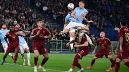Berlangsung di Stadion Olimpico, laga Derby della Capitale berlangsung sengit. (Tiziana FABI/AFP)