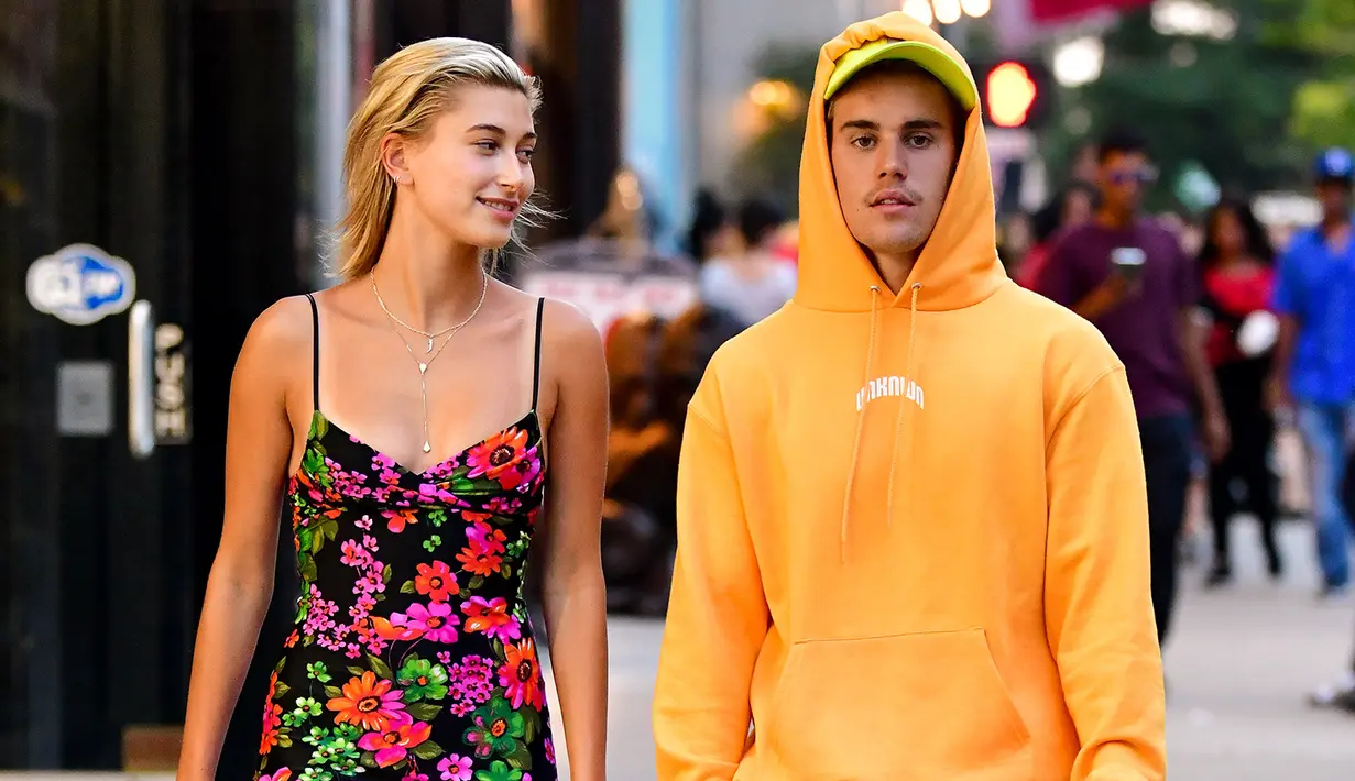 Hailey Baldwin memberikan konfirmasi di Twitter bahwa ia dan Justin Bieber belum menikah. (Billboard)