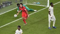 Selebrasi pemain Timnas Korea Selatan, Cho Gue-sung usai menjebol gawang&nbsp;Ghana dalam pertandingan grup H Piala Dunia 2022 yang berlangsung di Education City Stadium, Qatar, Senin (28/11/2022). (AP Photo/Ebrahim Noroozi)