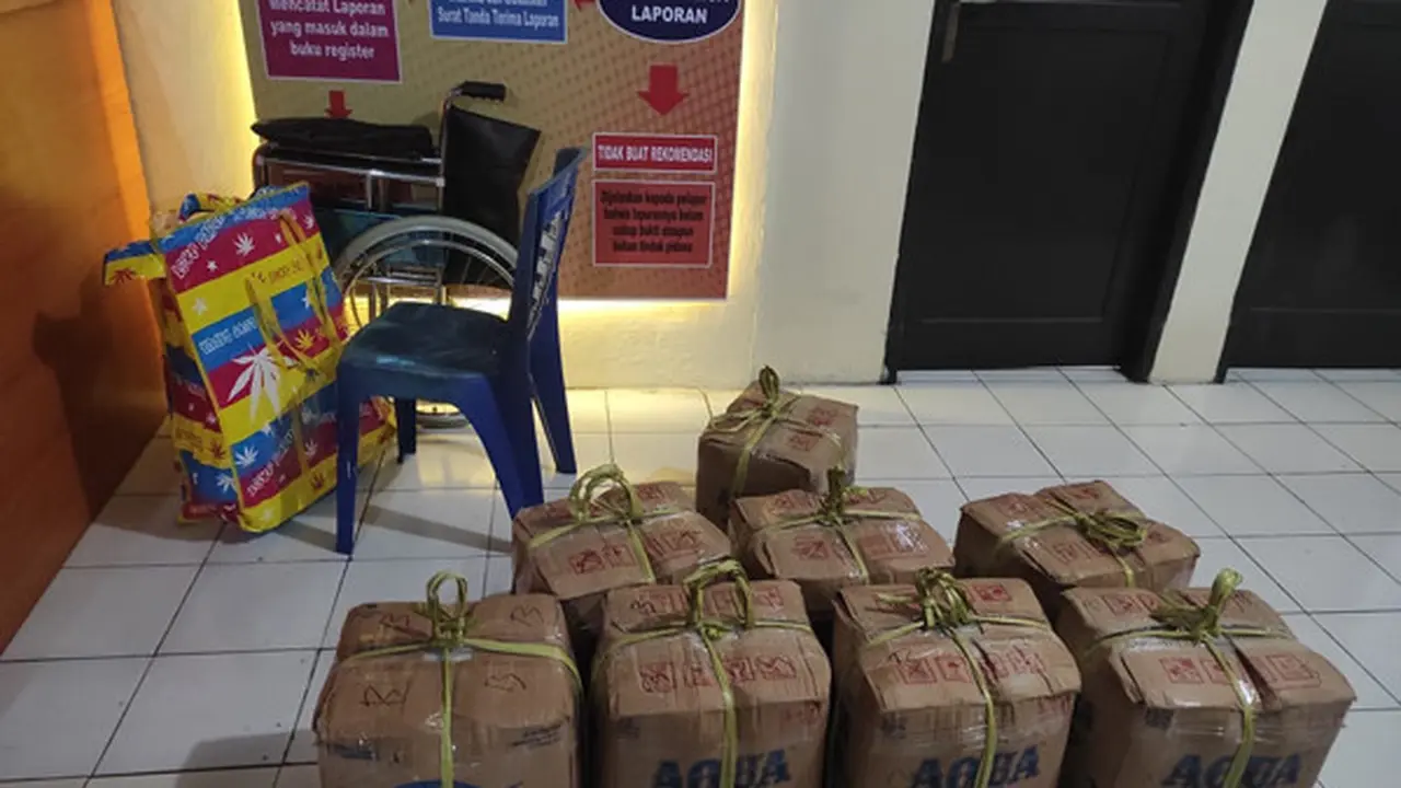 Minuman tradisional Sulut ini sering kali coba diselundupkan ke wilayah Papua, Papua Barat, dan Maluku Utara melalui Pelabuhan Bitung.