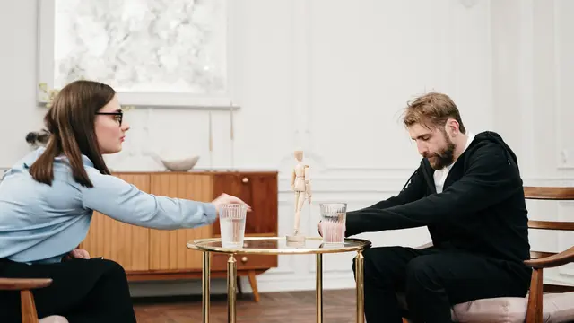 Temui Secara Langsung atau Via Telepon