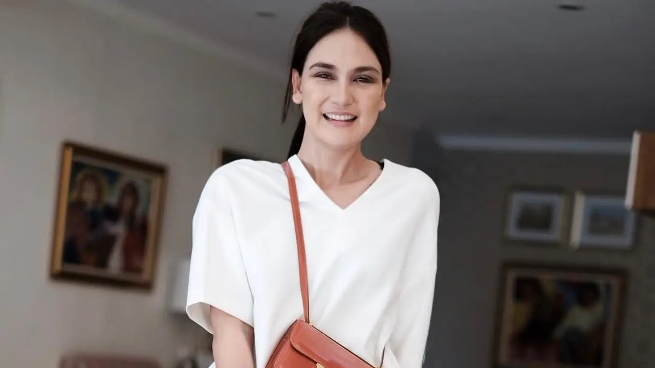 [Bintang] Luna Maya