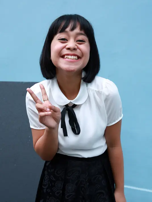 "Buat kapannya (rilis lagu dan album) nanti lihat jadwal aku aja. Pengennya si secepatnya bisa punya lagu dan album sendiri," tukas pemilik nama Lesti Andryani ini. (Deki Prayoga/Bintang.com) 