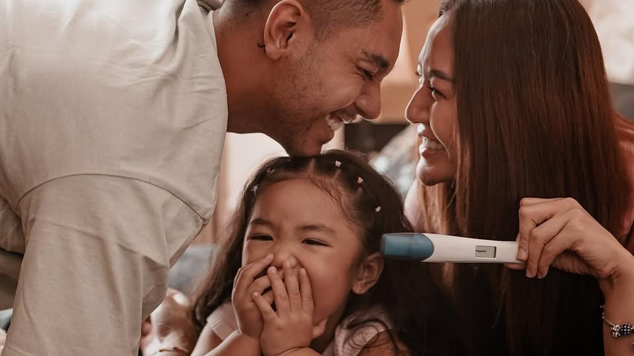 Gemasnya Xarena Anak Siti Badriah Ajak Bicara Sang Adik yang Masih dalam Kandungan