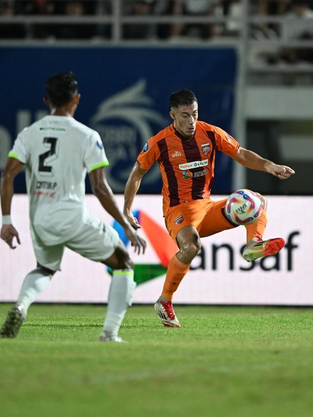 Mariano Peralta dan Arif Catur Pamungkas - BRI Liga 1 2024/2025