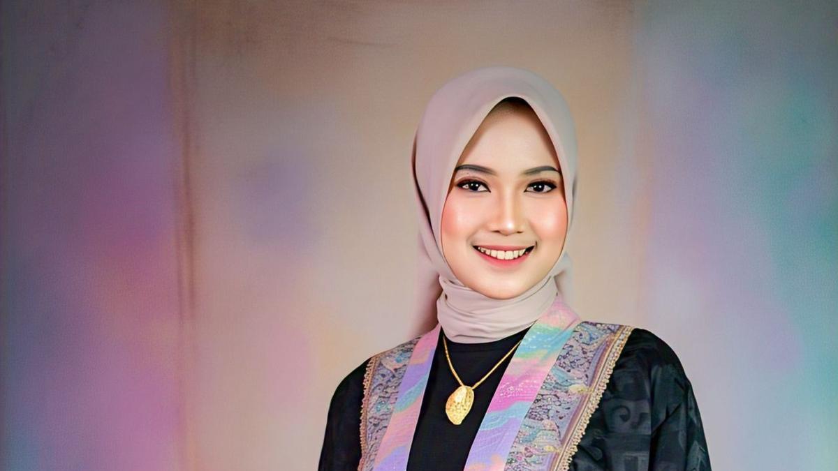 Tips Memilih Gamis Warna Hitam Terbaru 2025, Tampil Elegan dan Eyes Catching