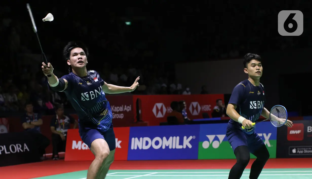 Leo Rolly Carnando/Daniel Marthin melangkah ke perempatfinal Indonesia Open 2023. (Liputan6.com/Helmi Fithriansyah)