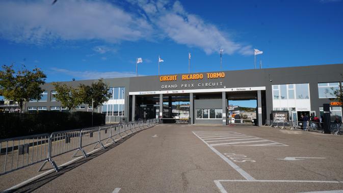 Gerbang utama sirkuit Ricardo Tormo di , Valencia, Spanyol (Marco Tampubolon/Liputan6.com)