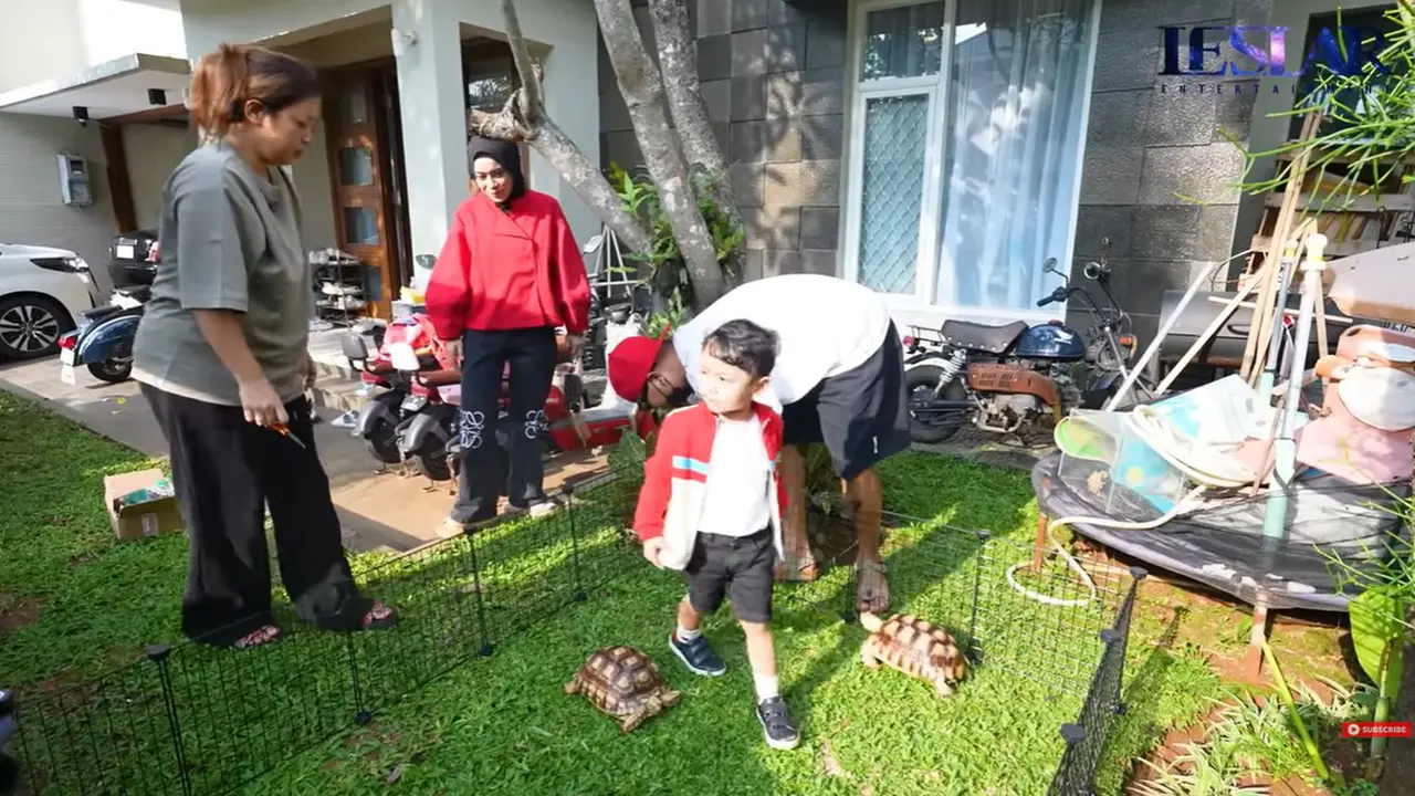 Potret Taman Rumah Lesti Kejora yang Minimalis